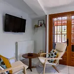 Casa Feli - Con Jardin Privado En Pirineos * كاستيلو دي جاكا