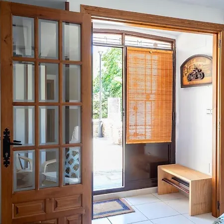 Casa Feli - Con Jardin Privado En Pirineos * كاستيلو دي جاكا