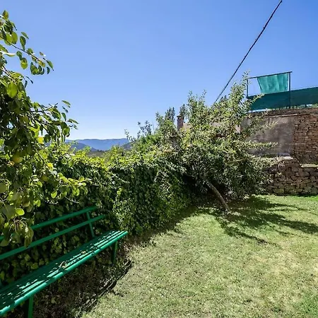 Casa Feli - Con Jardin Privado En Pirineos * كاستيلو دي جاكا